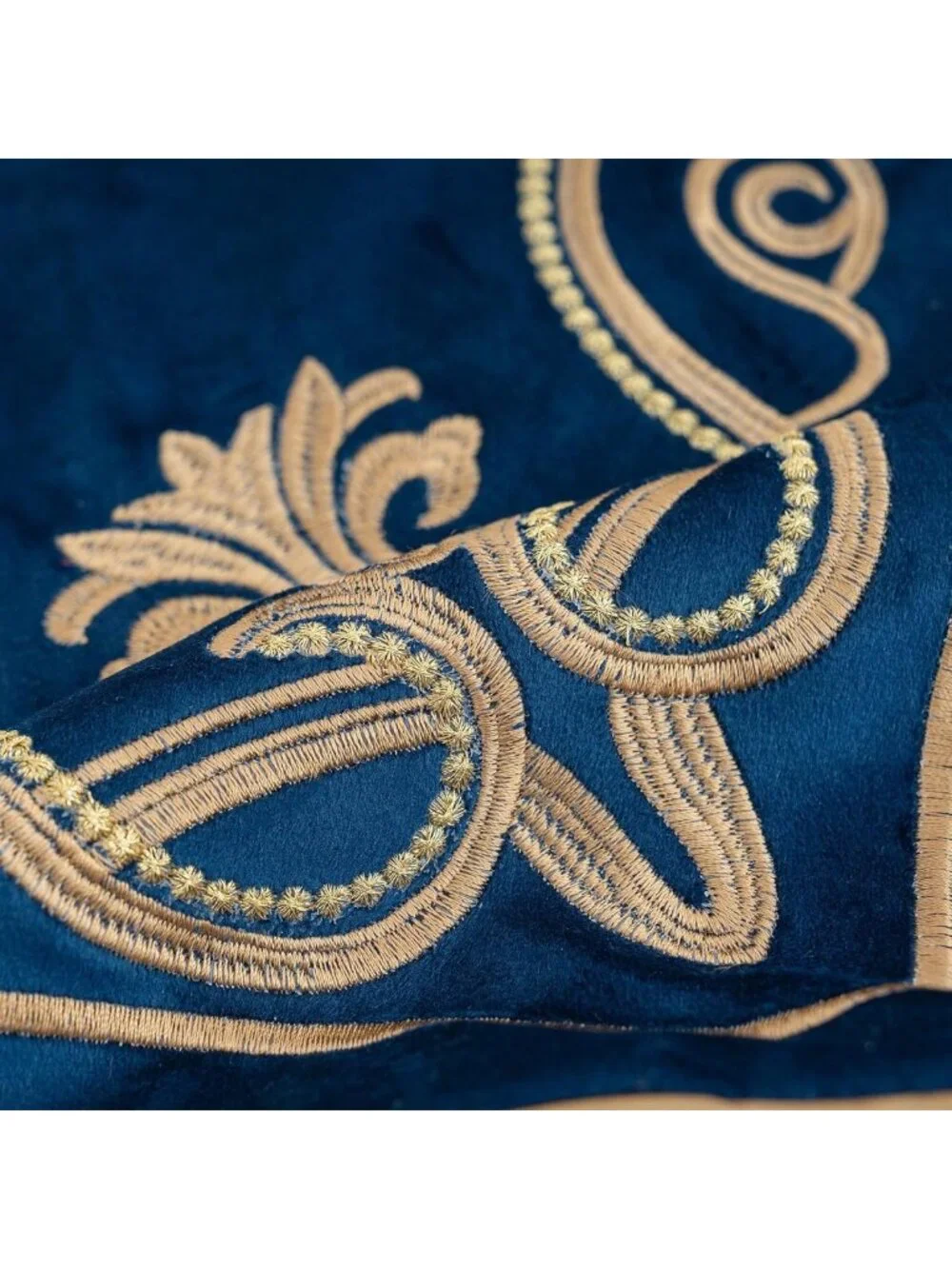Luxurious 18x18 Floral Velvet Pillow Cover, Embroidered Throw for Couch
